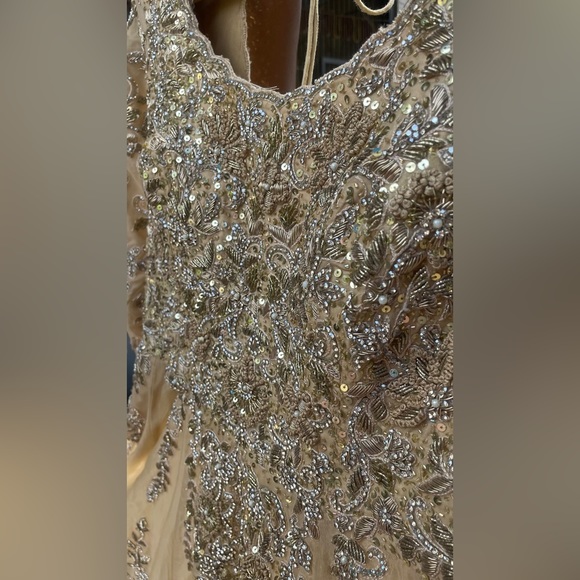 Bay Chic Bridal Gown - Picture 3 of 4